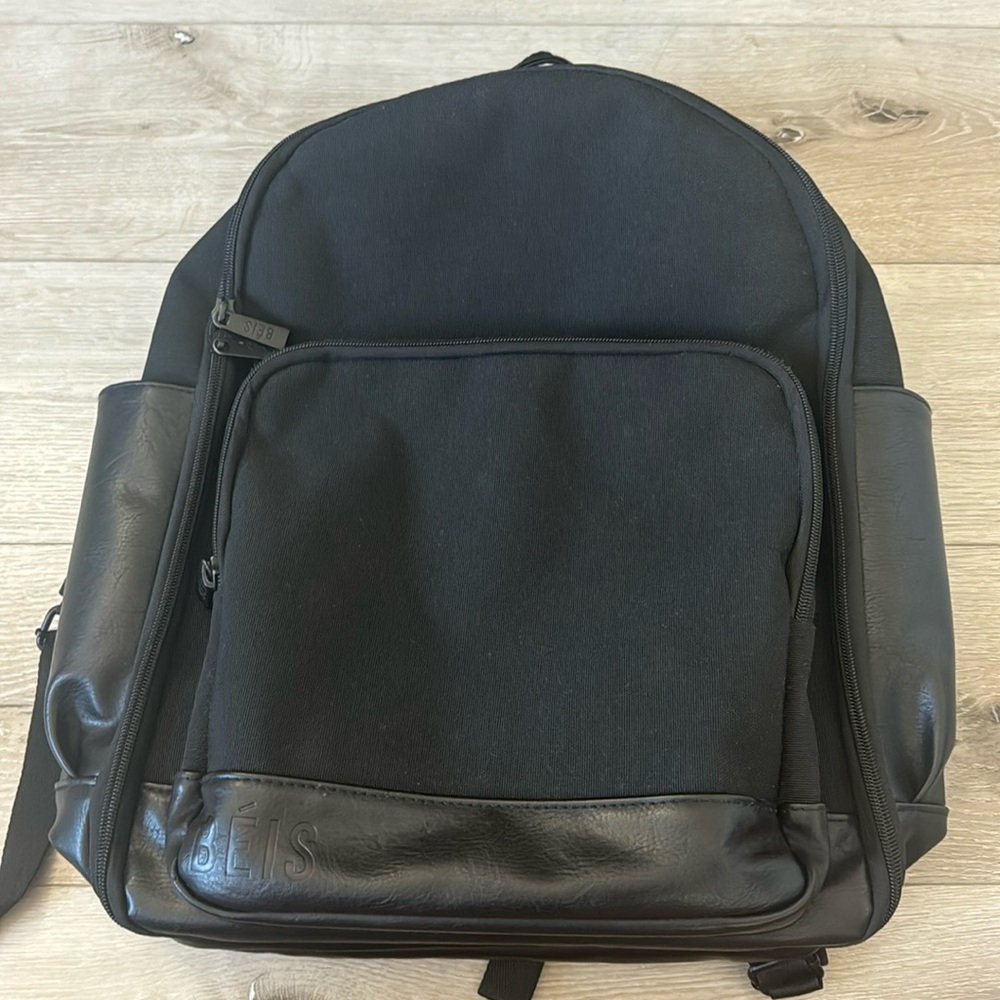 BEIS The Backpack In Black
